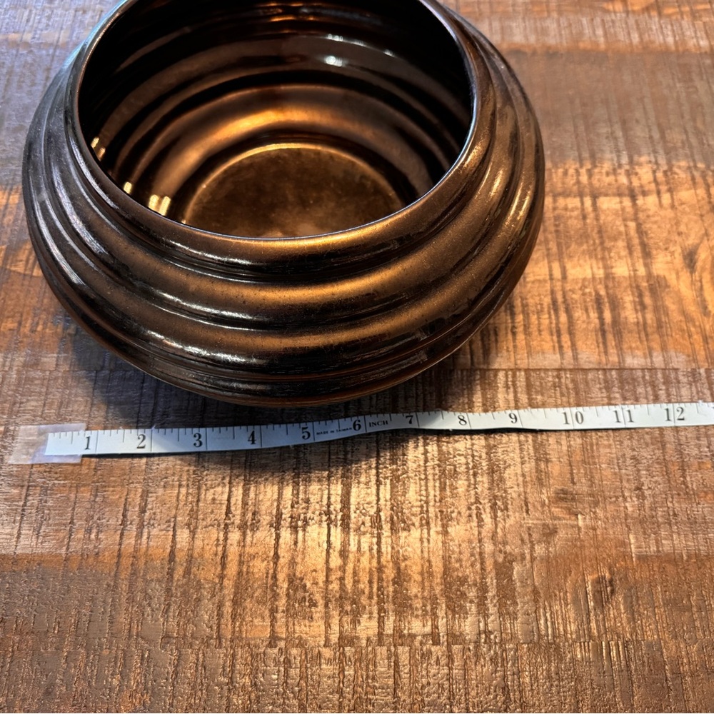 Haeger metallic bronze glazed ribbed beehive Planter Ceramic Bowl - Picture 5 of 9